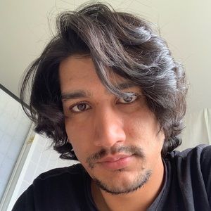 Meet your Posher, Majid